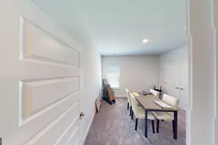 301 Stockton Cir, Macon, GA 31216 - Photo 6