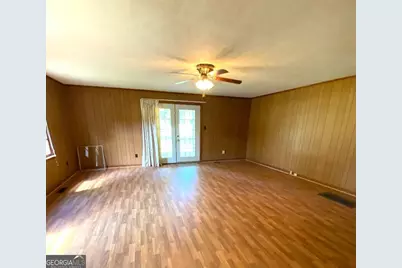 542 Jones Avenue, Swainsboro, GA 30401 - Photo 8