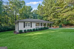 4 Thomas Way, Newnan, GA 30263 - Photo 2