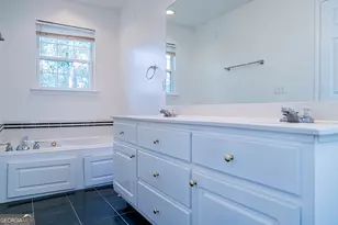 18 Devonshire Dr SE, Rome, GA 30161 - Photo 16