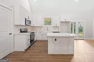 277 Cole Forest Blvd, Barnesville, GA 30204 - Photo 10