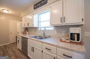 564 Dallas Cir, Folkston, GA 31537 - Photo 12