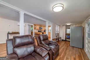 126 Elizabeth Cir, Jackson, GA 30233 - Photo 18