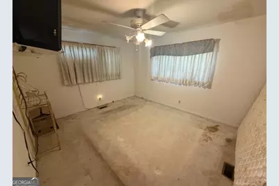 875 Prosperity Drive, Swainsboro, GA 30401 - Photo 10