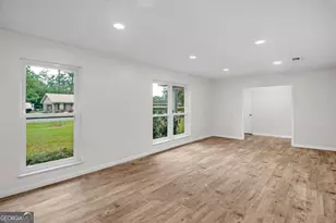 2117 Tamara Rd, Waycross, GA 31503 - Photo 4