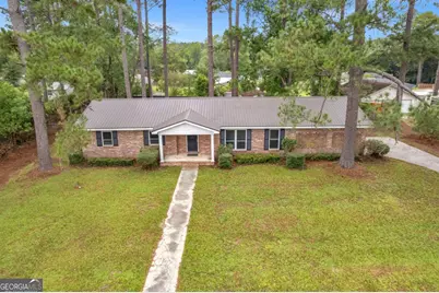 2117 Tamara Road, Waycross, GA 31503 - Photo 2