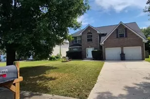 1720 Byrom Pkwy, Jonesboro, GA 30236 - Photo 2