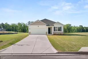 135 Townsend Ct, Griffin, GA 30224 - Photo 2