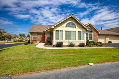 1000 Silver Summit Drive SE, Conyers, GA 30094 - Photo 2