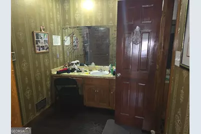 250 Kenilworth Circle, Stone Mountain, GA 30083 - Photo 10