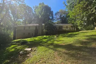 250 Kenilworth Cir, Stone Mountain, GA 30083 - Photo 2