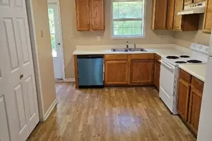 2313 Laura Ct NE, Milledgeville, GA 31061 - Photo 2