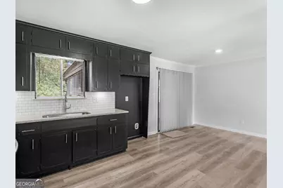 6637 Bedford Road, Rex, GA 30273 - Photo 16