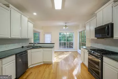 407 River Forest Drive, McDonough, GA 30252 - Photo 10