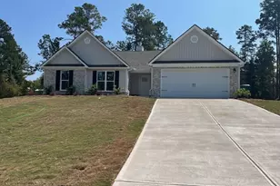 433 Riley Cir NW, Milledgeville, GA 31061 - Photo 1