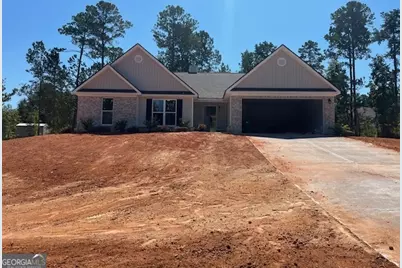 433 Riley Circle NW, Milledgeville, GA 31061 - Photo 2