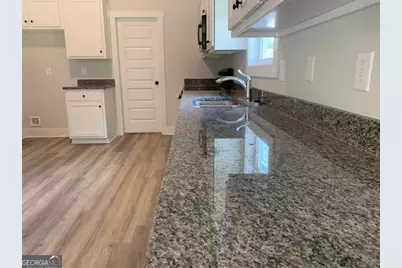 433 Riley Circle NW, Milledgeville, GA 31061 - Photo 6