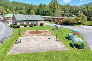 76 Falls View Dr, Dillard, GA 30537 - Photo 54