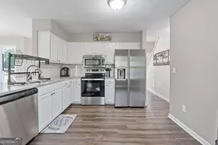 359 Scenic Ln, Auburn, GA 30011 - Photo 12