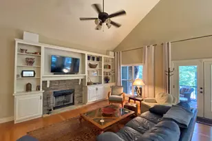 1045 Paynes Creek Rd, Hartwell, GA 30643 - Photo 2