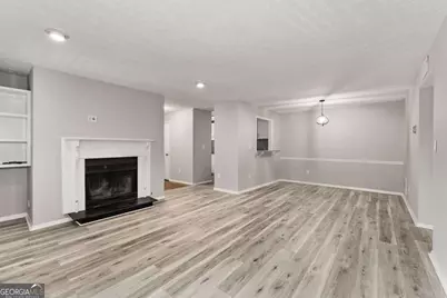 308 Cumberland Court SE, Smyrna, GA 30080 - Photo 6