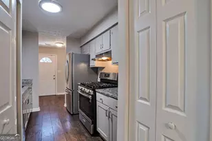 5061 Martins Crossing Rd, Stone Mountain, GA 30088 - Photo 6