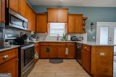 252 S Teakwood Court, Brunswick, GA 31525 - Photo 8