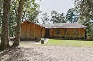 289 Lake Trace Dr, Thomasville, GA 31757 - Photo 2
