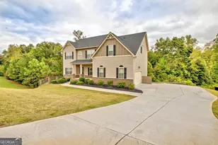 180 Charleston Dr, Senoia, GA 30276 - Photo 4