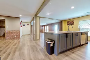 4003 Oxford Ln, Blackshear, GA 31516 - Photo 2