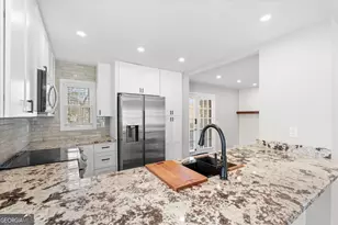 541 North White St, Carrollton, GA 30117 - Photo 8