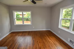 821 Bel Air Cir, Griffin, GA 30224 - Photo 24