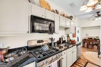 17 E 37th Street #12, Savannah, GA 31401 - Photo 32