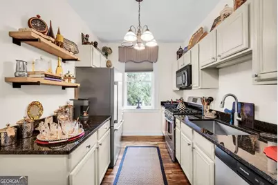 17 E 37th Street #12, Savannah, GA 31401 - Photo 30