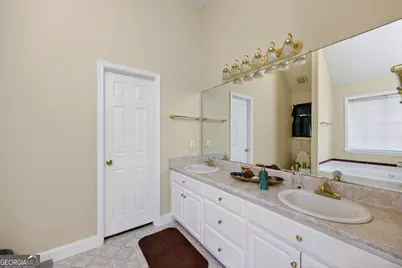 225 Olivia Circle, Macon, GA 31211 - Photo 10