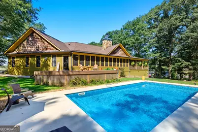 1320 Burroughs Road, Lavonia, GA 30553 - Photo 2