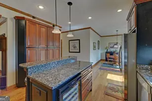 2327 Ridgecrest Cir, Hiawassee, GA 30546 - Photo 4