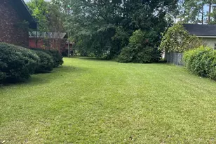 1203 E Barnard St, Glennville, GA 30427 - Photo 30