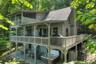 304 Ridge Cir, Blue Ridge, GA 30513 - Photo 1