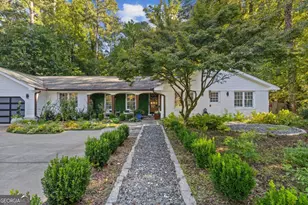 1905 Gainsborough Dr, Atlanta, GA 30341 - Photo 50