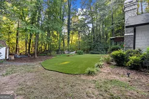 1905 Gainsborough Dr, Atlanta, GA 30341 - Photo 54