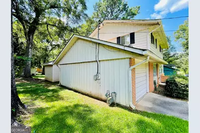 859 Forest Lake Drive S, Macon, GA 31210 - Photo 2