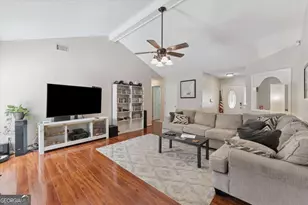 520 Wellington Way, Hinesville, GA 31313 - Photo 4