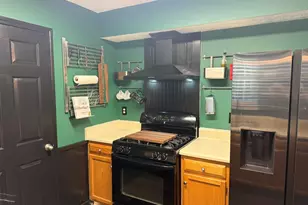 25 Peeks Ct, Senoia, GA 30276 - Photo 8