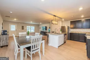 125 S Meadows Ridge Dr, Grantville, GA 30220 - Photo 10