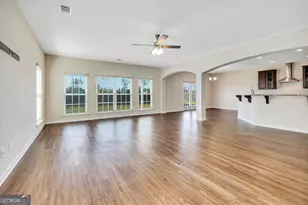 231 Chestnut Dr, Brunswick, GA 31523 - Photo 8