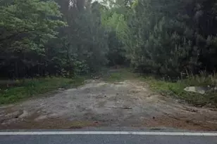 8025 Creekwood Dr, Fairburn, GA 30213 - Photo 4