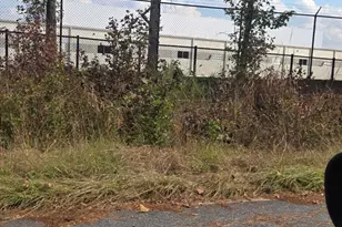 8025 Creekwood Dr, Fairburn, GA 30213 - Photo 8