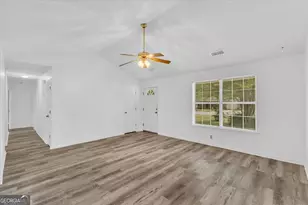 304 E Tietgen St, Pooler, GA 31322 - Photo 10