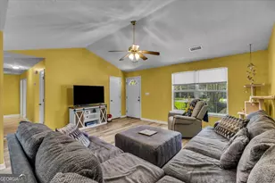 304 E Tietgen St, Pooler, GA 31322 - Photo 10